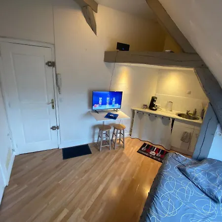 Le Nid Sous Les Toits - Fibre Wi Fi - Coeur De Historique - Gare Διαμέρισμα *